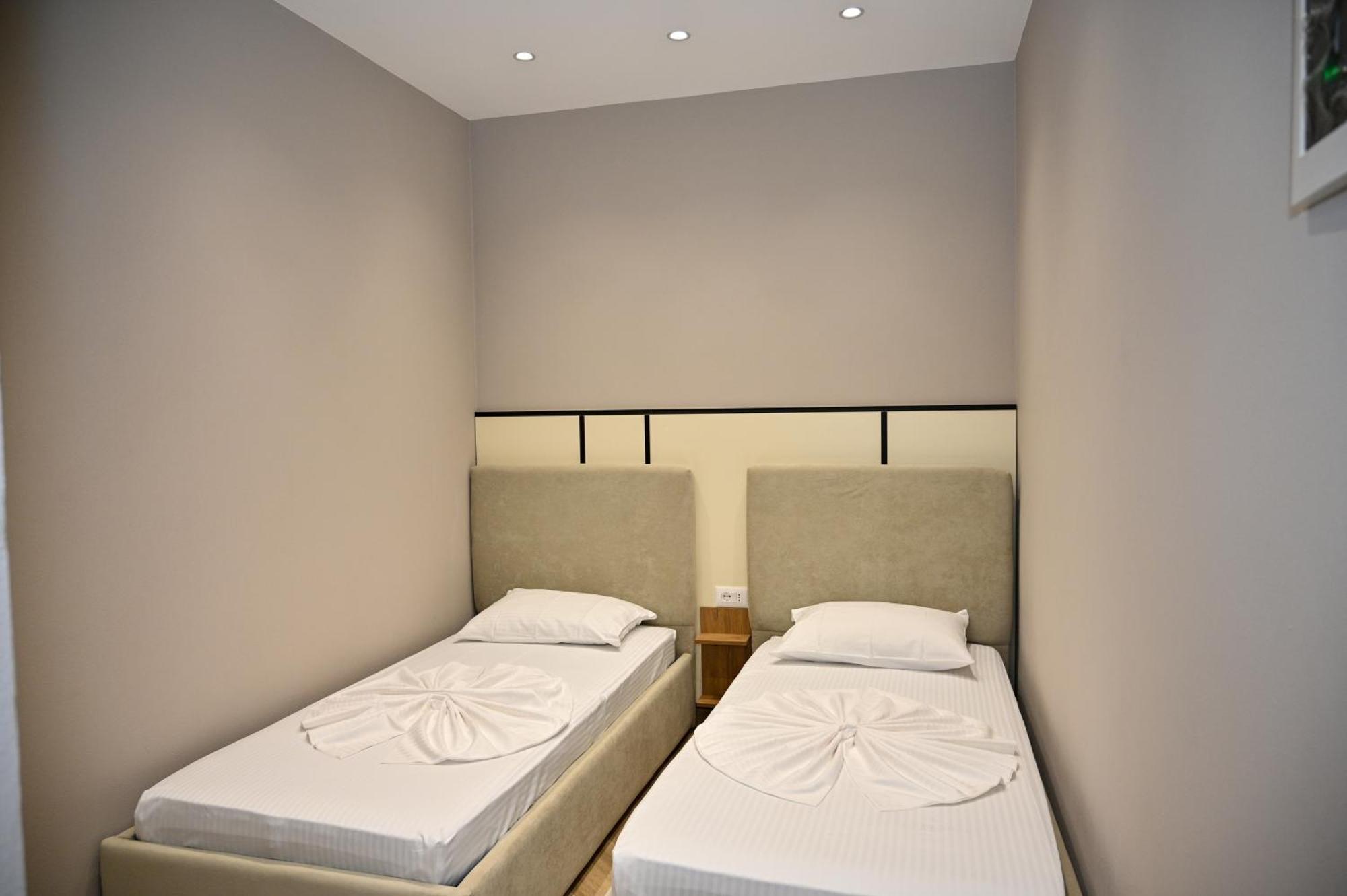 Monduro Hotel Durres Room photo